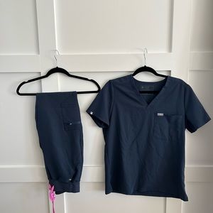 Figs night sky high waisted joggers size small petite and medium Catarina top